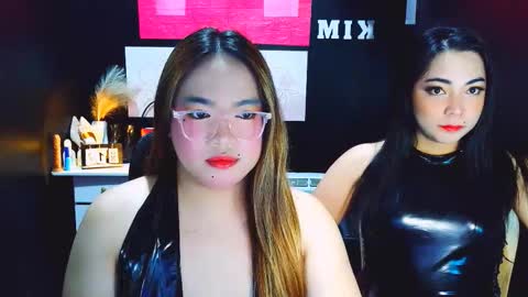 Snapshot of almirablont13 chatting on 17, 12, 2025 Almira online show from 17, 12, 2025