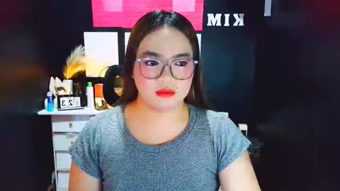 Snapshot of almirablont13 chatting on 23, 12, 2025 Almira online show from 23, 12, 2025