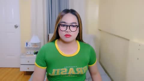 Snapshot of almirablont13 chatting on 27, 3, 2026 Almira online show from 27, 3, 2026