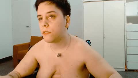 Snapshot of almondonwheels chatting on 10, 3, 2025 Almond online show from 10, 3, 2025