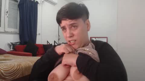 Almond online show from 7, 4, 2026