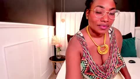Snapshot of alondra_adams_ chatting on 28, 5, 2026 Alondra online show from 28, 5, 2026