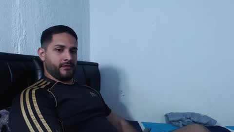 Snapshot of alonxoo chatting on 9, 10, 2025 alonxoo online show from 9, 10, 2025