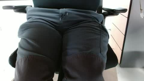 Snapshot of alotofhairpussy chatting on 22, 6, 2026 alotofhairpussy online show from 22, 6, 2026