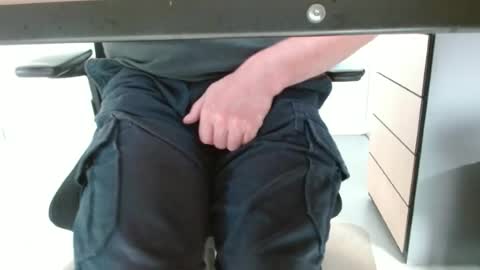 Snapshot of alotofhairpussy chatting on 9, 7, 2026 alotofhairpussy online show from 9, 7, 2026