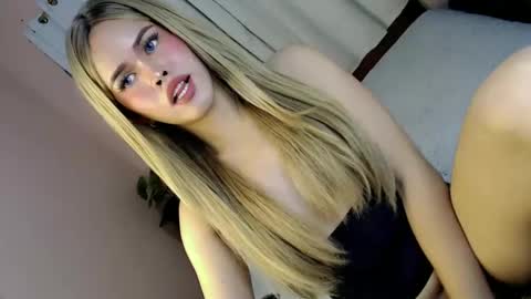 Snapshot of alove_too_last chatting on 27, 1, 2025 LEXY online show from 27, 1, 2025