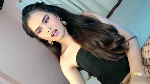 Snapshot of alove_too_last chatting on 4, 2, 2025 LEXY online show from 4, 2, 2025