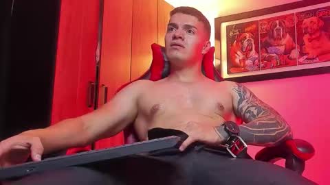 Snapshot of alpha_dominus_ chatting on 16, 12, 2025 alpha_dominus_ online show from 16, 12, 2025