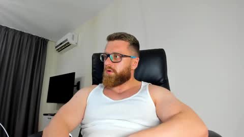 Alphaalexxx Lets reach Me 100 thumbs up online show from 28, 5, 2026