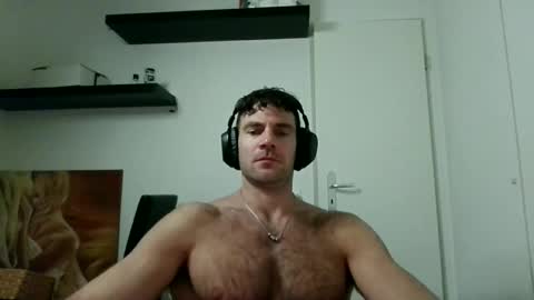 alphah_hunk online show from 8, 11, 2025