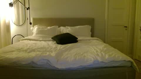 alphahung23 online show from 4, 2, 2026