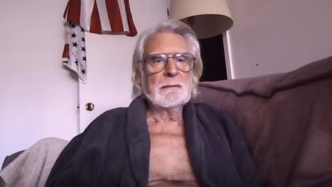 AlphaUniform online show from 4, 2, 2025