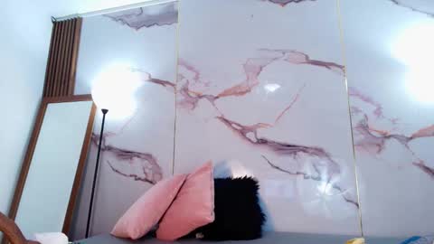 Alya online show from 4, 12, 2025