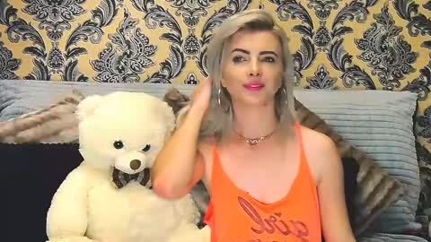 Snapshot of alyblonde chatting on 23, 2, 2025 aly online show from 23, 2, 2025