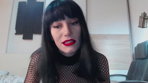 Snapshot of alycetn chatting on 19, 12, 2025 Alice online show from 19, 12, 2025