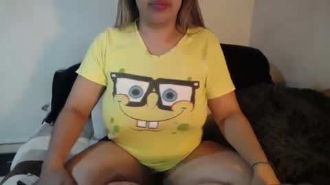 Snapshot of alynfoxx chatting on 22, 2, 2025 Alyn Maria online show from 22, 2, 2025