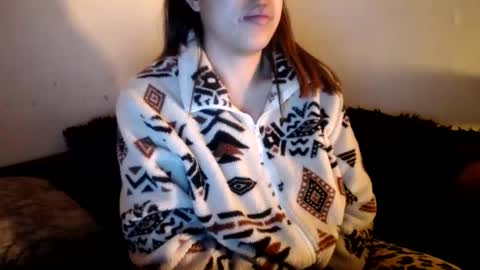 Snapshot of alynfoxx chatting on 5, 6, 2026 Alyn Maria online show from 5, 6, 2026