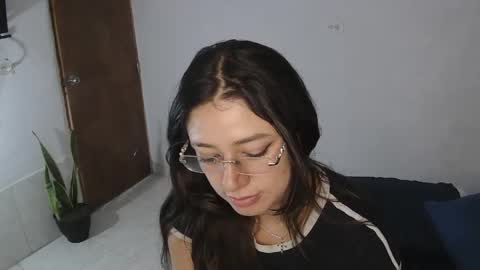 Snapshot of alythia chatting on 21, 5, 2026 alythia online show from 21, 5, 2026