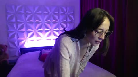 Amalett online show from 1, 2, 2026