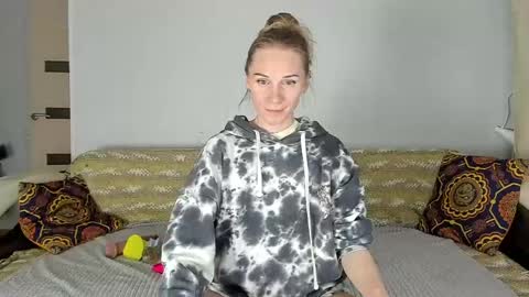 Snapshot of amalia_mio chatting on 29, 5, 2026 Amalia online show from 29, 5, 2026