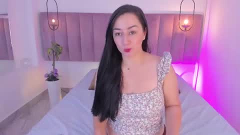 Snapshot of amanda_benz_ chatting on 10, 7, 2026 amanda_benz_ online show from 10, 7, 2026