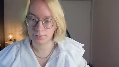 Snapshot of amanda_butlerr chatting on 19, 7, 2026 Hi im Amanda online show from 19, 7, 2026