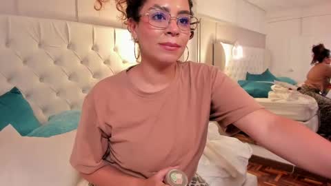 Amanda Rios online show from 27, 5, 2026
