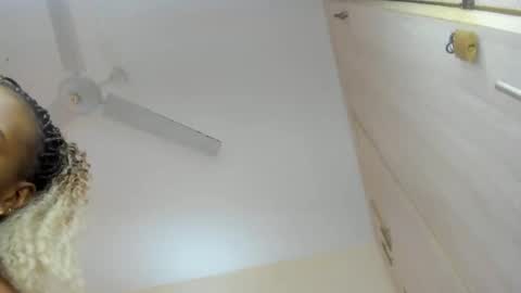 Amanda tint online show from 22, 10, 2025