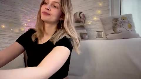 Snapshot of amandatalk chatting on 5, 3, 2026 amandatalk online show from 5, 3, 2026