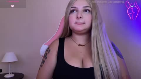 Amandha online show from 6, 3, 2025