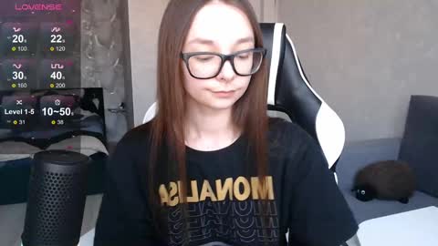 Mila online show from 8, 3, 2025