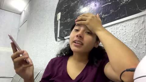 Snapshot of amany_r chatting on 9, 3, 2025 amany_r online show from 9, 3, 2025