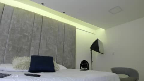 Snapshot of amarettho chatting on 23, 1, 2025 Emily online show from 23, 1, 2025