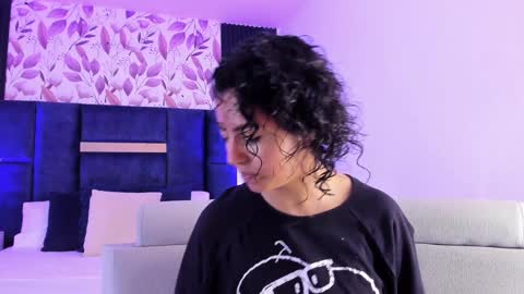 Snapshot of amarettho chatting on 4, 2, 2025 Emily online show from 4, 2, 2025