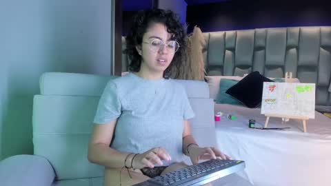 Snapshot of amarettho chatting on 15, 2, 2025 Emily online show from 15, 2, 2025