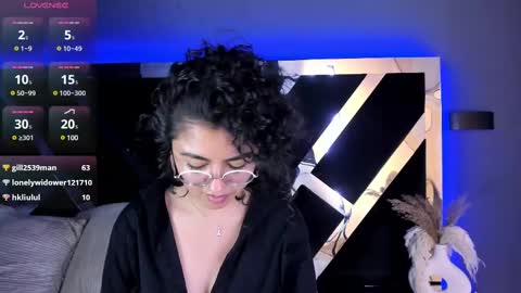 Snapshot of amarettho chatting on 24, 2, 2025 Emily online show from 24, 2, 2025