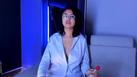 Snapshot of amarettho chatting on 18, 9, 2025 Emily online show from 18, 9, 2025