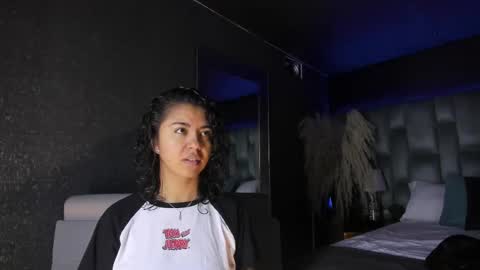 Snapshot of amarettho chatting on 13, 10, 2025 Emily online show from 13, 10, 2025