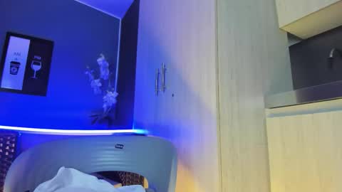 Snapshot of amarettho chatting on 22, 10, 2025 Emily online show from 22, 10, 2025