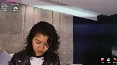 Snapshot of amarettho chatting on 24, 11, 2025 Emily online show from 24, 11, 2025