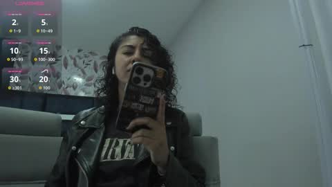 Snapshot of amarettho chatting on 27, 11, 2025 Emily online show from 27, 11, 2025