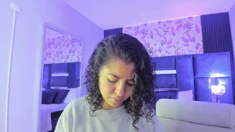 Snapshot of amarettho chatting on 4, 12, 2025 Emily online show from 4, 12, 2025