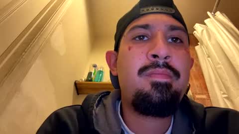 Snapshot of amature59 chatting on 13, 1, 2025 Jamesy online show from 13, 1, 2025