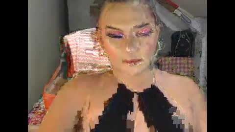 amazingdollshemale online show from 28, 10, 2025