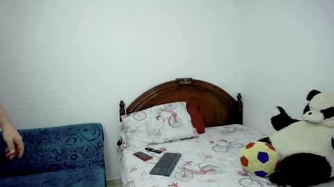 Ambar  Jackson online show from 13, 4, 2026