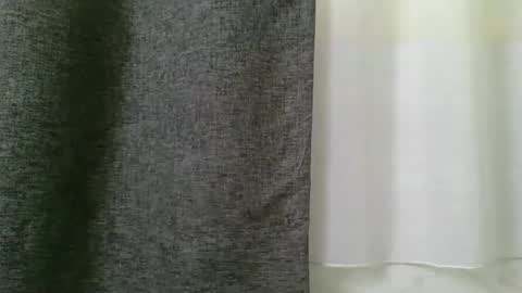 Mia online show from 3, 2, 2025