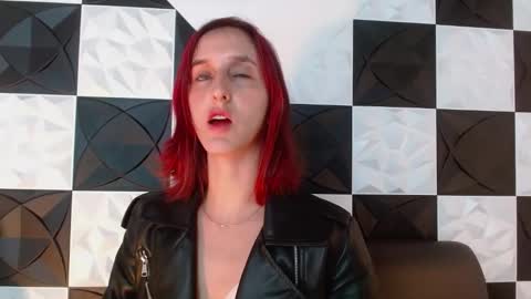 ambar_roux1 online show from 10, 2, 2025