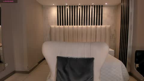 Ambar  online show from 5, 4, 2026