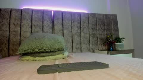 Snapshot of ambeer_fox_ chatting on 24, 4, 2026 Amber online show from 24, 4, 2026