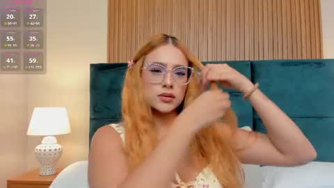 Snapshot of amber_kiss_ chatting on 11, 7, 2026 Emily online show from 11, 7, 2026